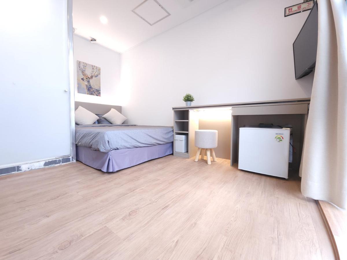 Oyo Hostel Myeongdong 2 Seoul Ngoại thất bức ảnh