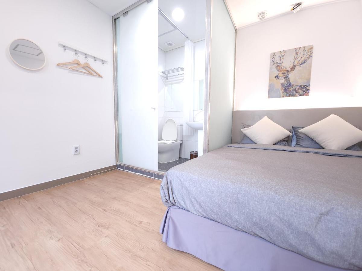 Oyo Hostel Myeongdong 2 Seoul Ngoại thất bức ảnh