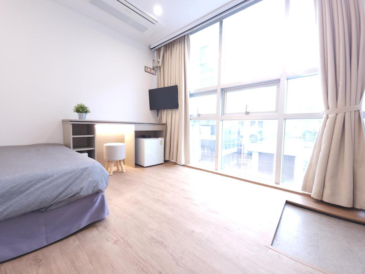 Oyo Hostel Myeongdong 2 Seoul Ngoại thất bức ảnh