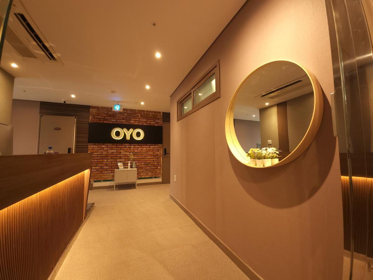 Oyo Hostel Myeongdong 2 Seoul Ngoại thất bức ảnh