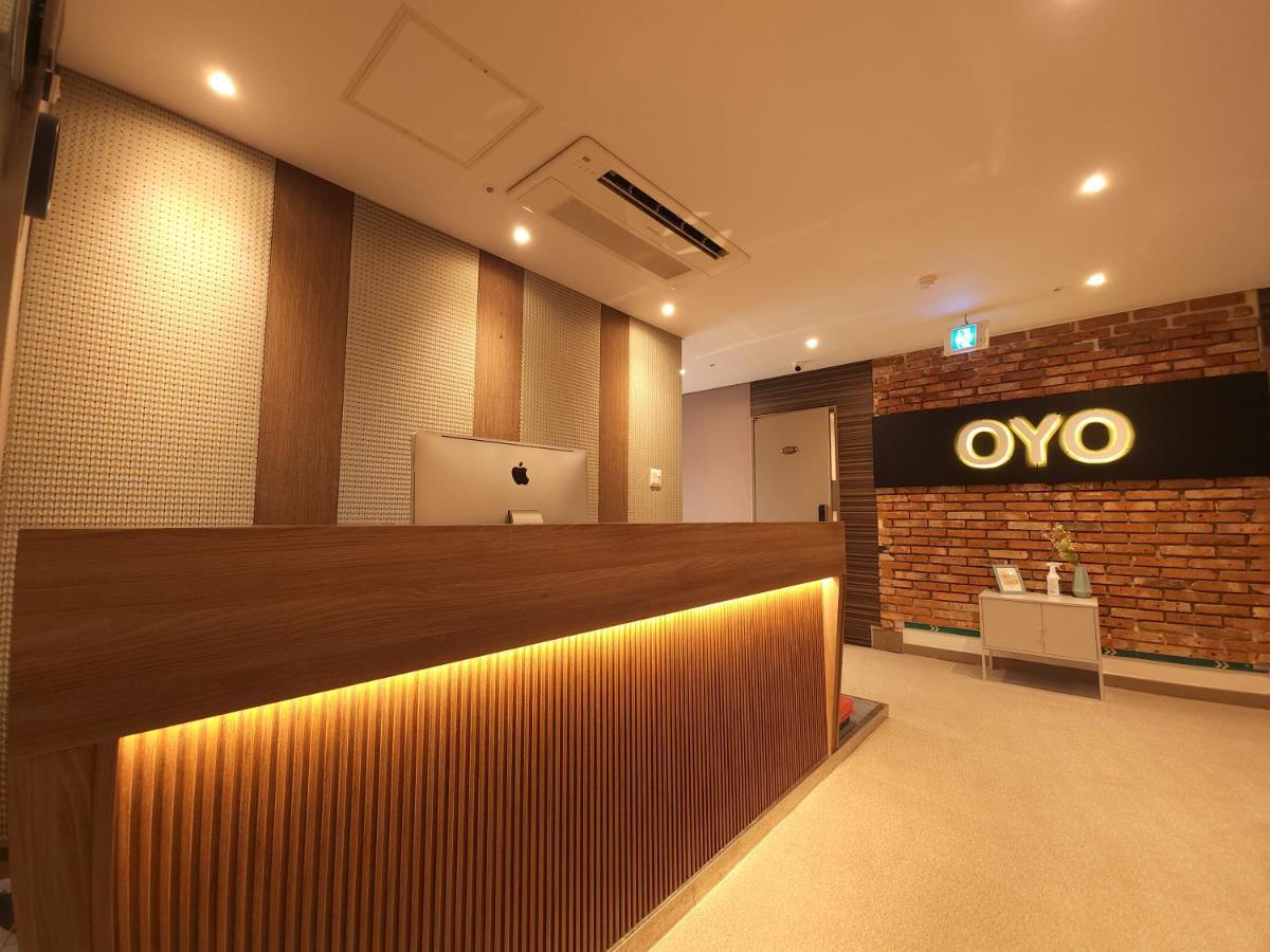 Oyo Hostel Myeongdong 2 Seoul Ngoại thất bức ảnh