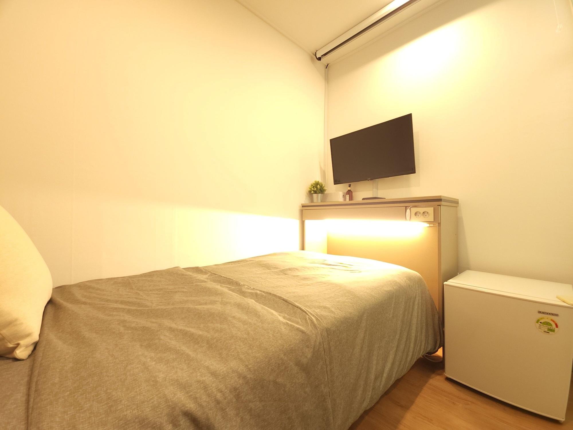 Oyo Hostel Myeongdong 2 Seoul Ngoại thất bức ảnh