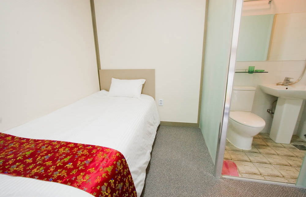 Oyo Hostel Myeongdong 2 Seoul Ngoại thất bức ảnh