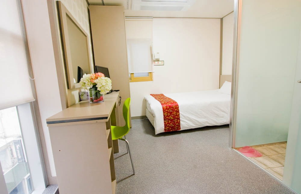 Oyo Hostel Myeongdong 2 Seoul Ngoại thất bức ảnh