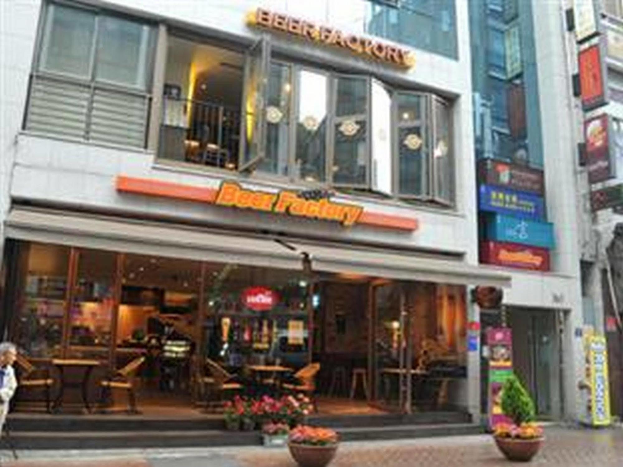 Oyo Hostel Myeongdong 2 Seoul Ngoại thất bức ảnh